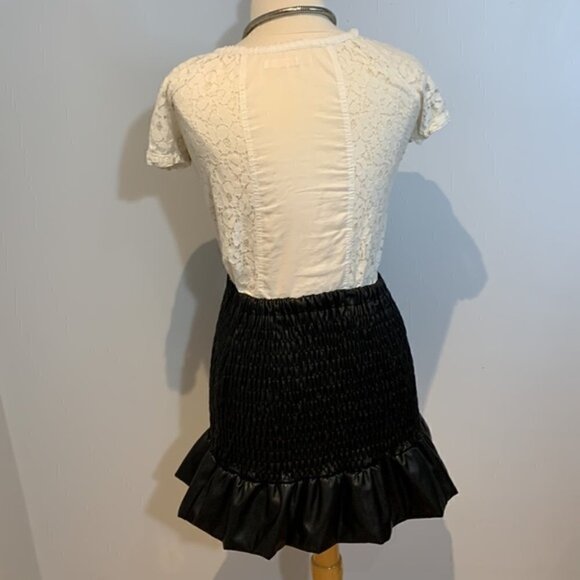 Hot and Delicious brand stretch elastic faux leather mini skirt ruffle size M - Picture 6 of 10